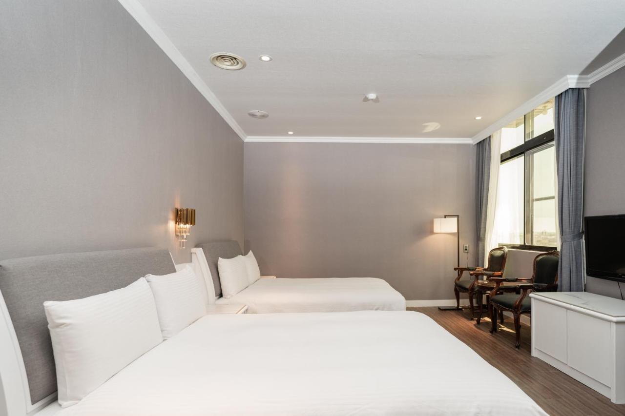 Fu Hsiang Hotel Yilan Extérieur photo